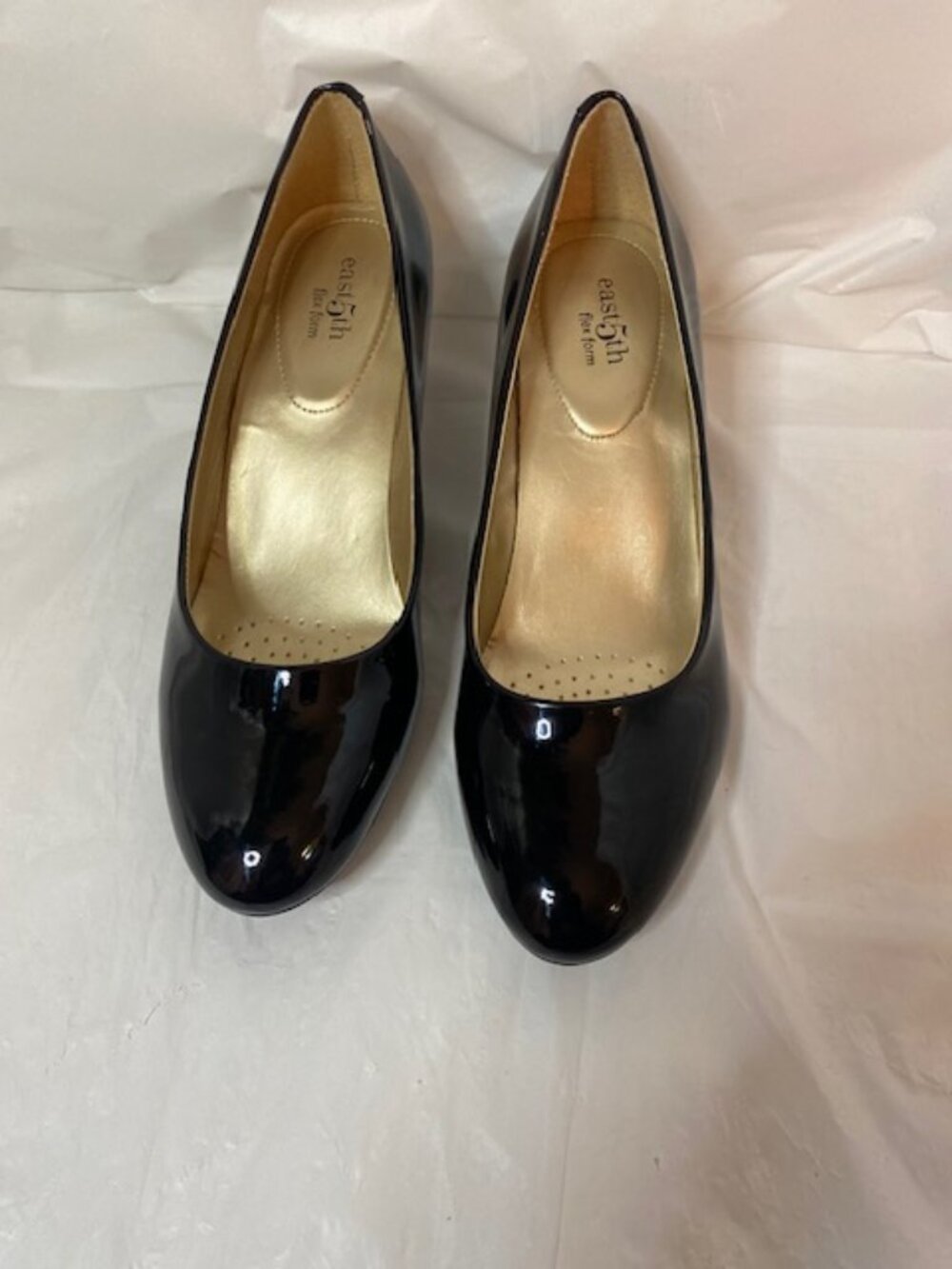 East 5th Flex Form Black Patent Leather Round Toe Pumps, Women's size 8.5M